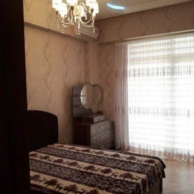 In Baku 110.0 m² apartment is for rent - Image 7