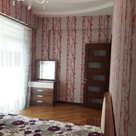 In Baku 110.0 m² apartment is for rent - Image 9