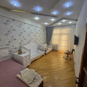 In Baku 120.0 m² apartment is for rent - Image 4