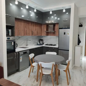 In Baku 70.0 m² apartment is for rent - Image 3