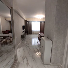 In Baku 70.0 m² apartment is for rent - Image 5