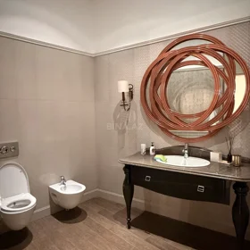 In Baku 350.0 m² apartment is for rent - Image 5