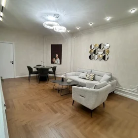 In Baku 90.0 m² apartment is for sale - Image 4