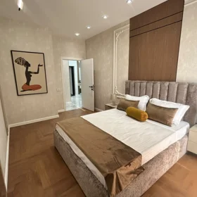 In Baku 90.0 m² apartment is for sale - Image 7