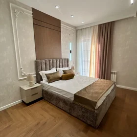 In Baku 90.0 m² apartment is for sale - Image 9