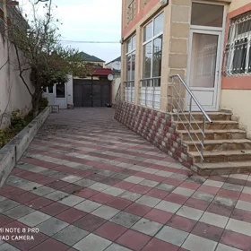In Baku 300.0 m² house with 8.0 rooms is for sale - Image 4