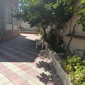 In Baku 300.0 m² house with 8.0 rooms is for sale - Image 6
