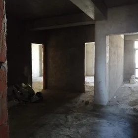 In Baku 154.0 m² apartment is for sale - Image 2