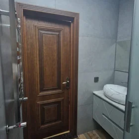 In Baku 110.0 m² apartment is for sale - Image 8