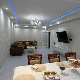 In Baku 135.0 m² apartment is for sale - Image 3