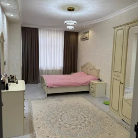 In Baku 135.0 m² apartment is for sale - Image 6