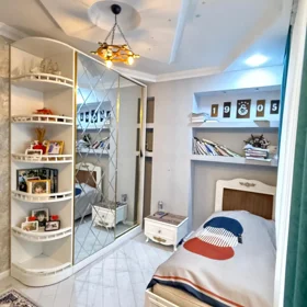 In Baku 135.0 m² apartment is for sale - Image 9