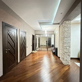 In Baku 120.0 m² apartment is for rent - Image 10