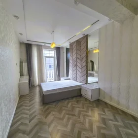 In Baku 100.0 m² apartment is for rent - Image 8