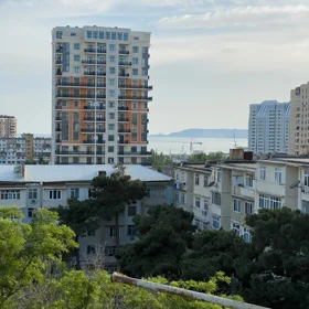 In Baku 75.0 m² apartment is for rent - Image 3