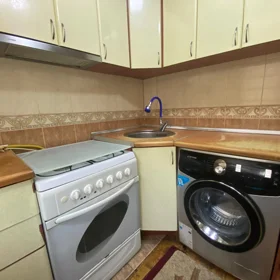 In Baku 75.0 m² apartment is for rent - Image 9