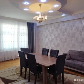 In Baku 100.0 m² apartment is for rent - Image 8
