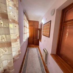 In Baku 90.0 m² apartment is for rent - Image 10