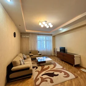 In Baku 110.0 m² apartment is for rent - Image 3