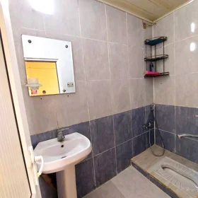 In Baku 42.0 m² apartment is for rent - Image 4