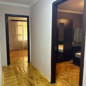 In Baku 60.0 m² apartment is for rent - Image 5
