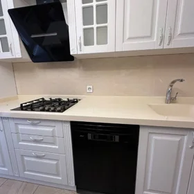 In Baku 140.0 m² apartment is for rent - Image 9