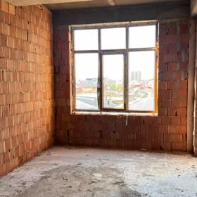 In Baku nan m² apartment is for sale - Image 10