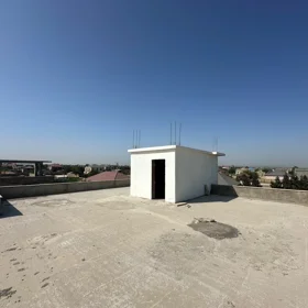 In nan 300.0 m² house with 5.0 rooms is for sale - Image 7
