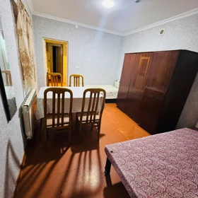 In Baku 59.0 m² house with 3.0 rooms is for rent - Image 4