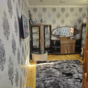 In Binəqədi rayonu 70.0 m² house with 3.0 rooms is for sale - Image 5
