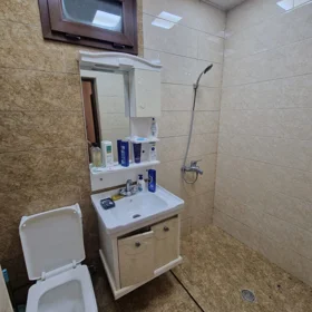 In Baku 110.0 m² apartment is for sale - Image 3