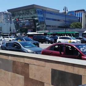 In Baku 70.0 m² apartment is for sale - Image 8