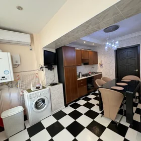 In Baku 65.0 m² apartment is for rent - Image 2