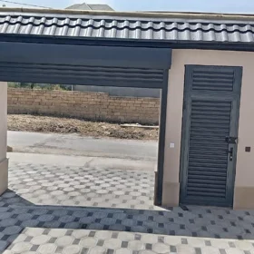 In nan 180.0 m² house with 4.0 rooms is for sale - Image 10