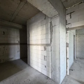 In Baku 154.0 m² apartment is for sale - Image 8