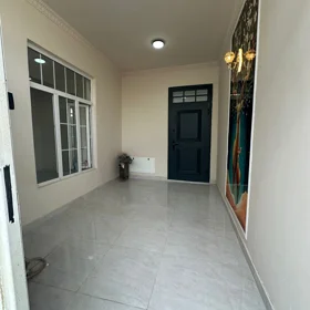 In Baku 130.0 m² house with 4.0 rooms is for sale - Image 10