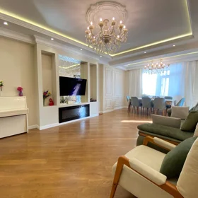 In Baku 116.0 m² apartment is for sale - Image 2