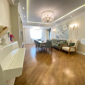 In Baku 116.0 m² apartment is for sale - Image 3