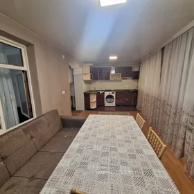 In Baku 100.0 m² apartment is for rent - Image 2
