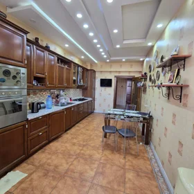In Baku 161.0 m² apartment is for sale - Image 7