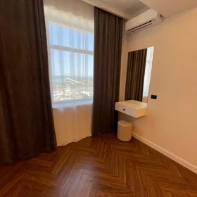 In Səbail rayonu 65.0 m² apartment is for rent - Image 2