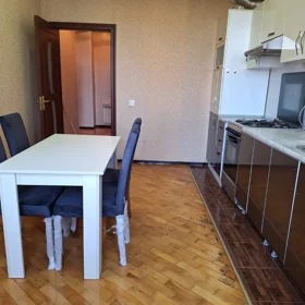In Baku 100.0 m² apartment is for rent - Image 7