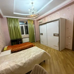 In Baku 108.0 m² apartment is for sale - Image 4