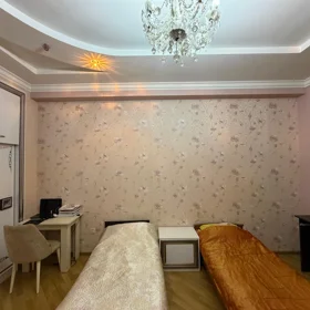 In Baku 108.0 m² apartment is for sale - Image 9