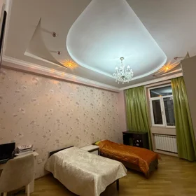 In Baku 108.0 m² apartment is for sale - Image 10