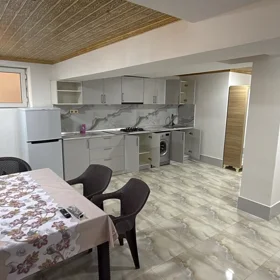 In Səbail rayonu 100.0 m² house with 3.0 rooms is for rent - Image 2