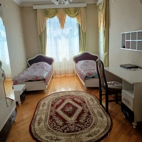 In Baku 155.0 m² apartment is for rent - Image 2