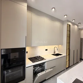 In Baku 142.0 m² apartment is for sale - Image 8