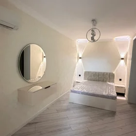 In Baku 75.0 m² apartment is for sale - Image 7