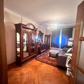 In Baku 90.0 m² apartment is for sale - Image 4